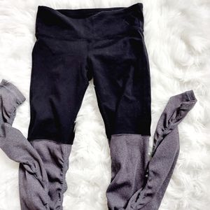 ALO Yoga Black and Gray Leggings innovative goddess